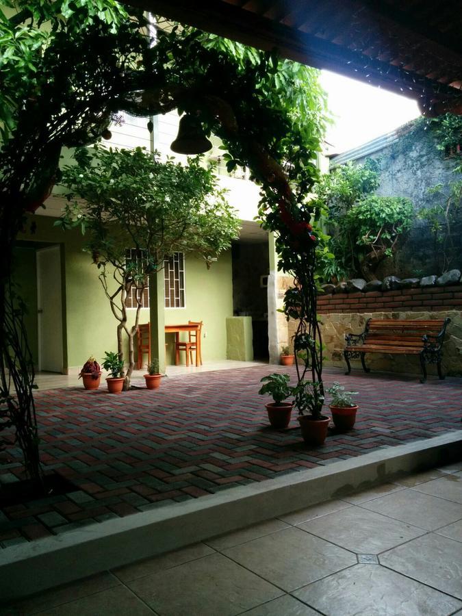 Hotel Casa De Angeles Managua Exterior photo